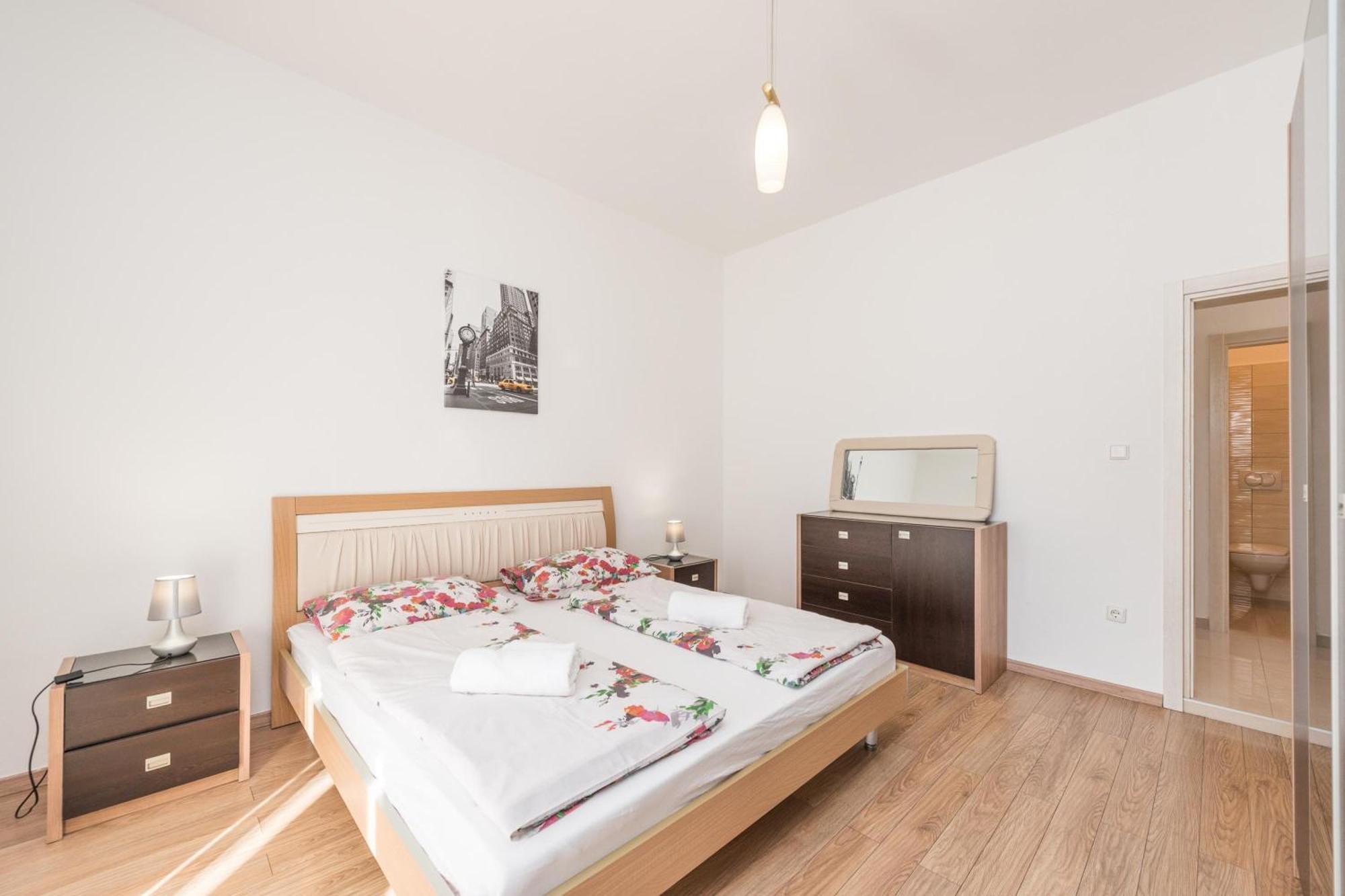 Family Friendly Pool House Ana - Happy Rentals Bibinje Kültér fotó