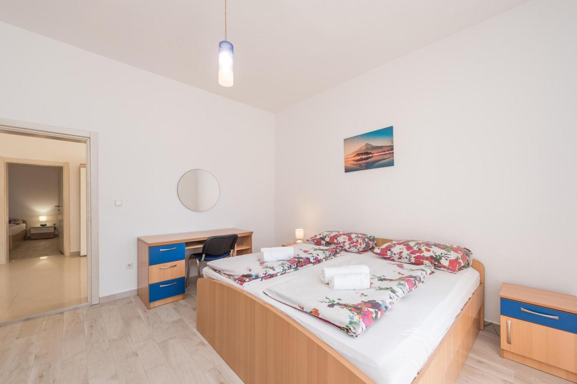Family Friendly Pool House Ana - Happy Rentals Bibinje Kültér fotó