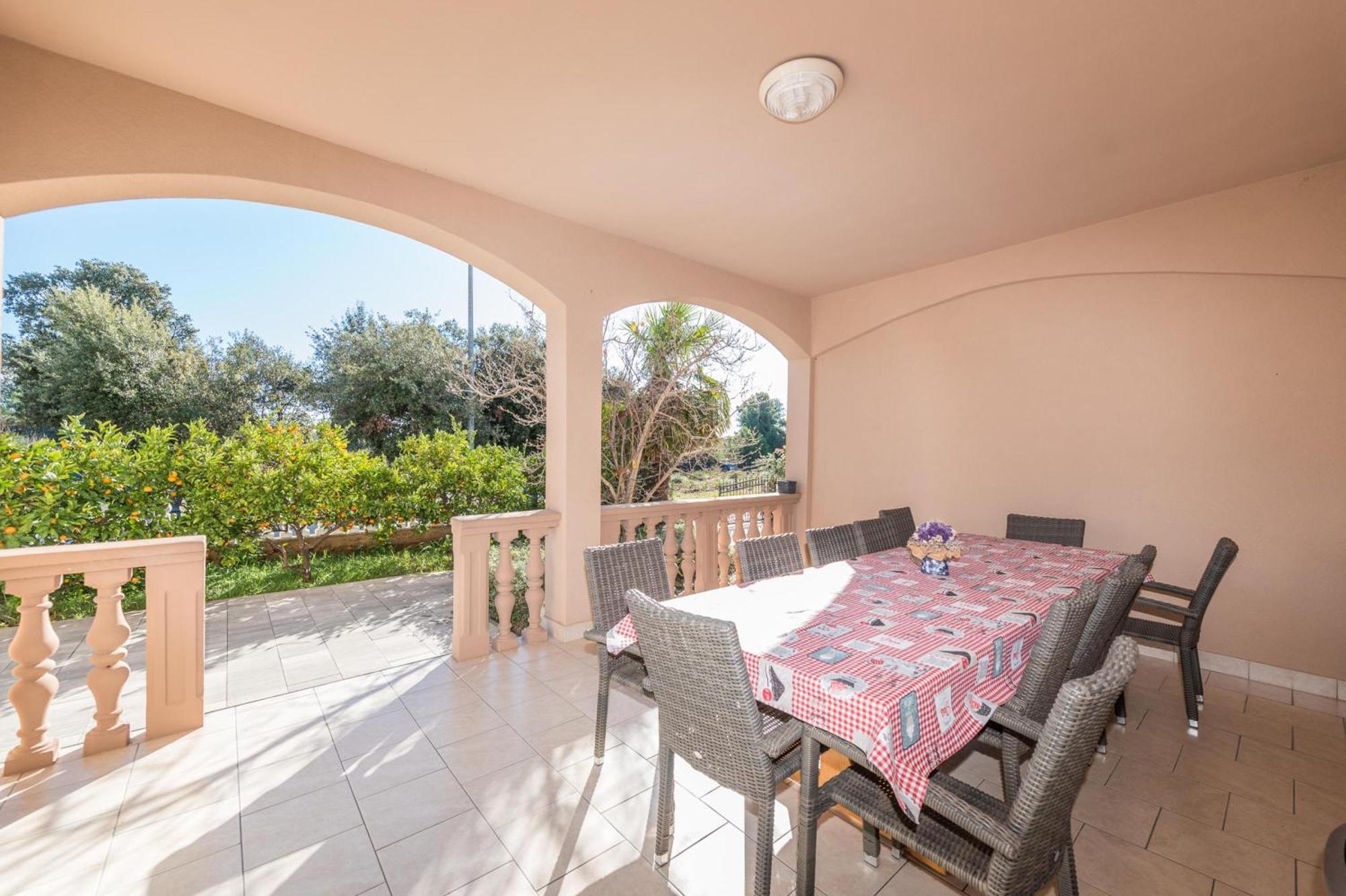Family Friendly Pool House Ana - Happy Rentals Bibinje Kültér fotó