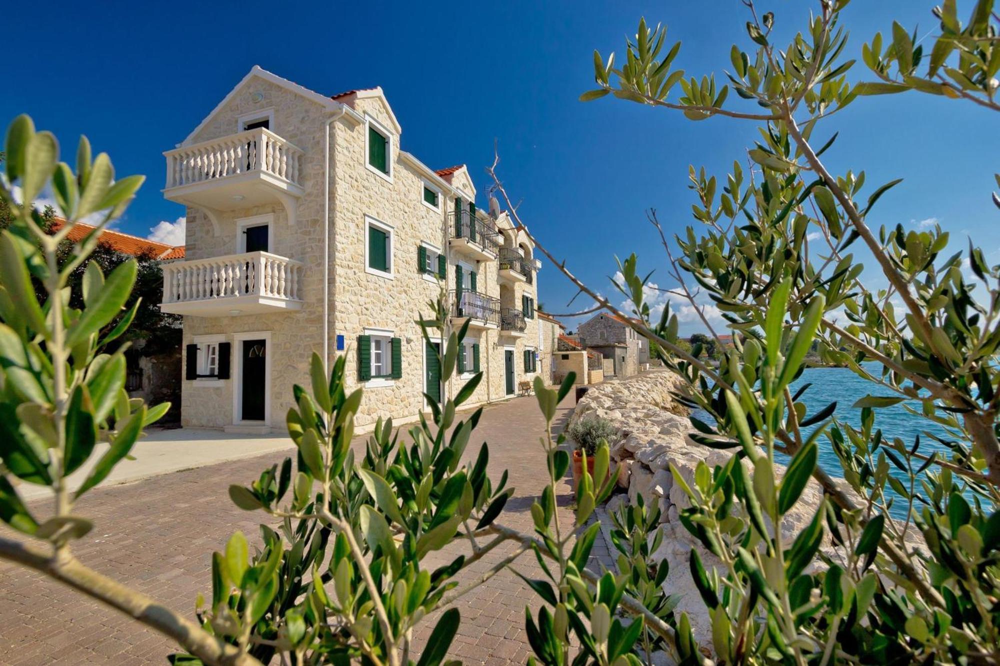 Family Friendly Pool House Ana - Happy Rentals Bibinje Kültér fotó