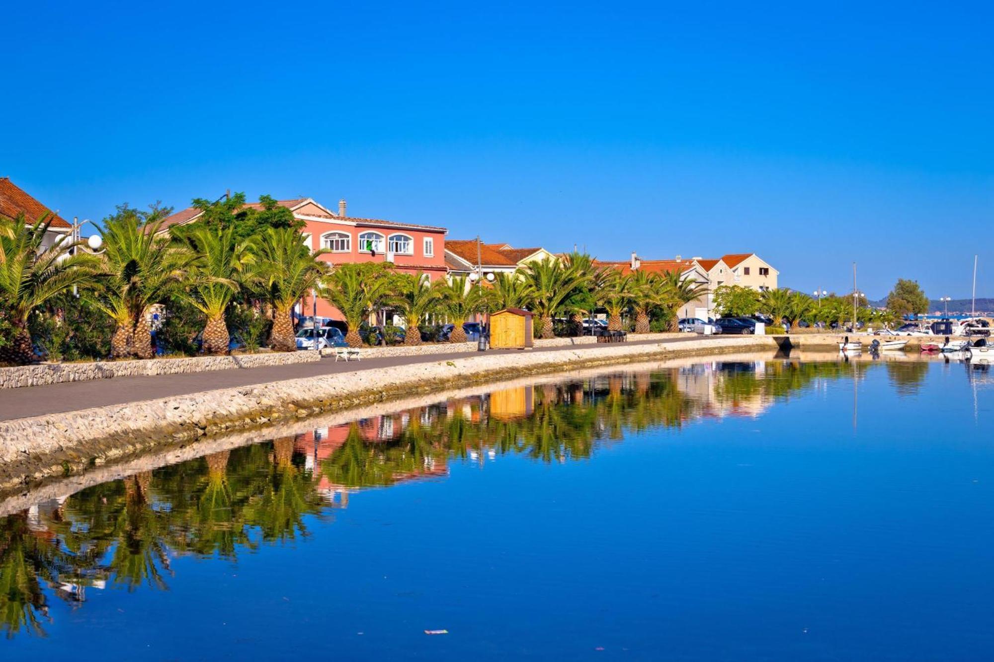 Family Friendly Pool House Ana - Happy Rentals Bibinje Kültér fotó
